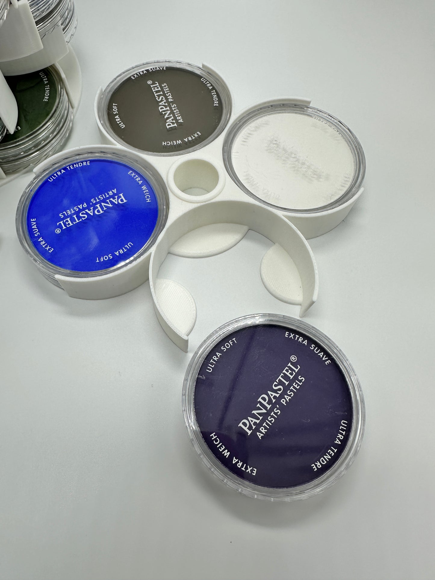 Pan Pastel Desktop Carousel